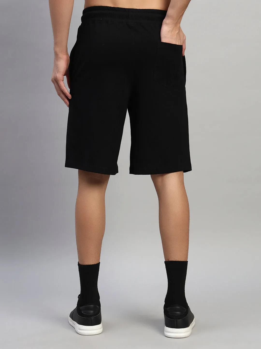 AMIGA REGULAR FIT SHORTS (BLACK)
