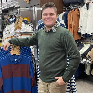 Ansett Clothing - Fine Weight Merino Wool V-Neck Pullover - Olive