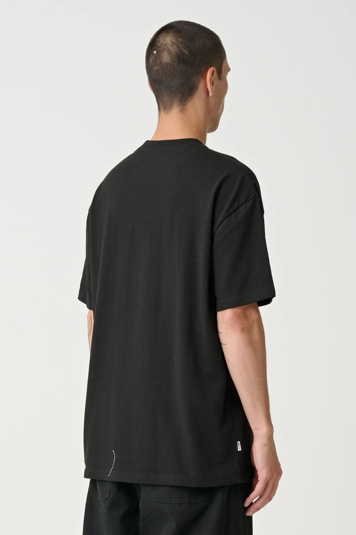 APPLES TEE - SOLID BLACK