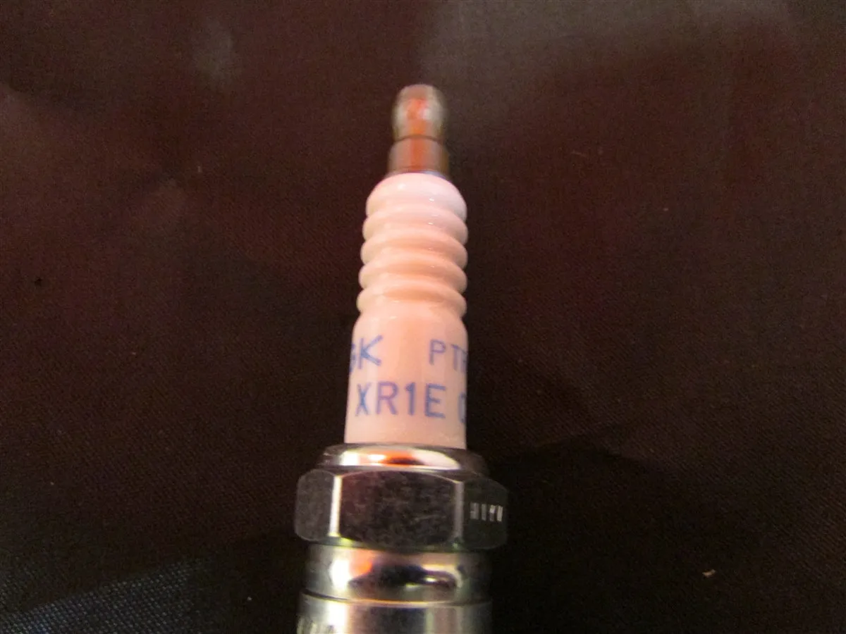 Aston Martin Vanquish & DB7 Spark Plug Kit