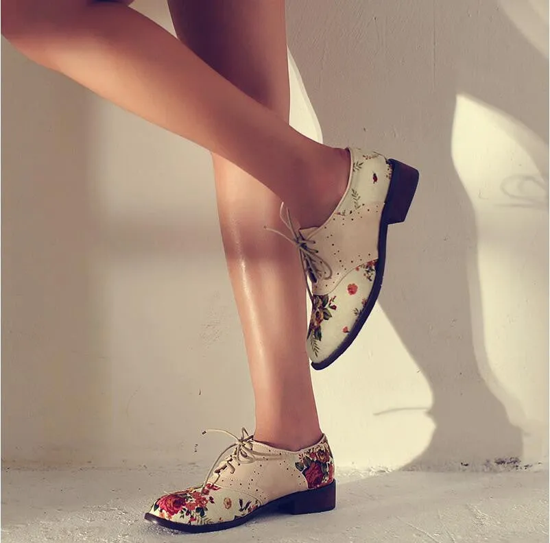 Brand Shoes Woman Print Brogue Oxford Shoes National Style PU Flats Shoes Bohemia Moccasins Ladies Shoes