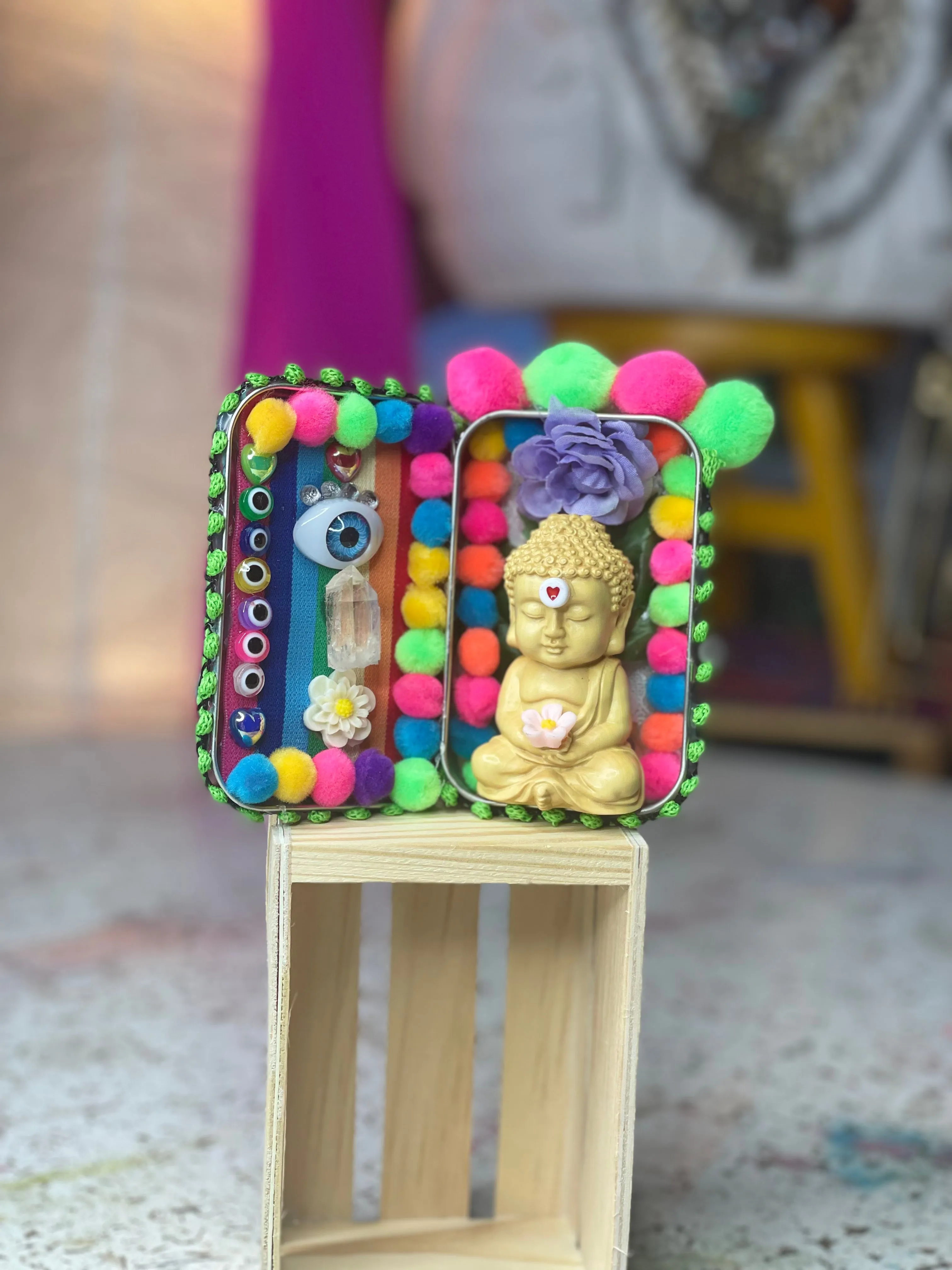 Canvas / little shrine Budha Lover