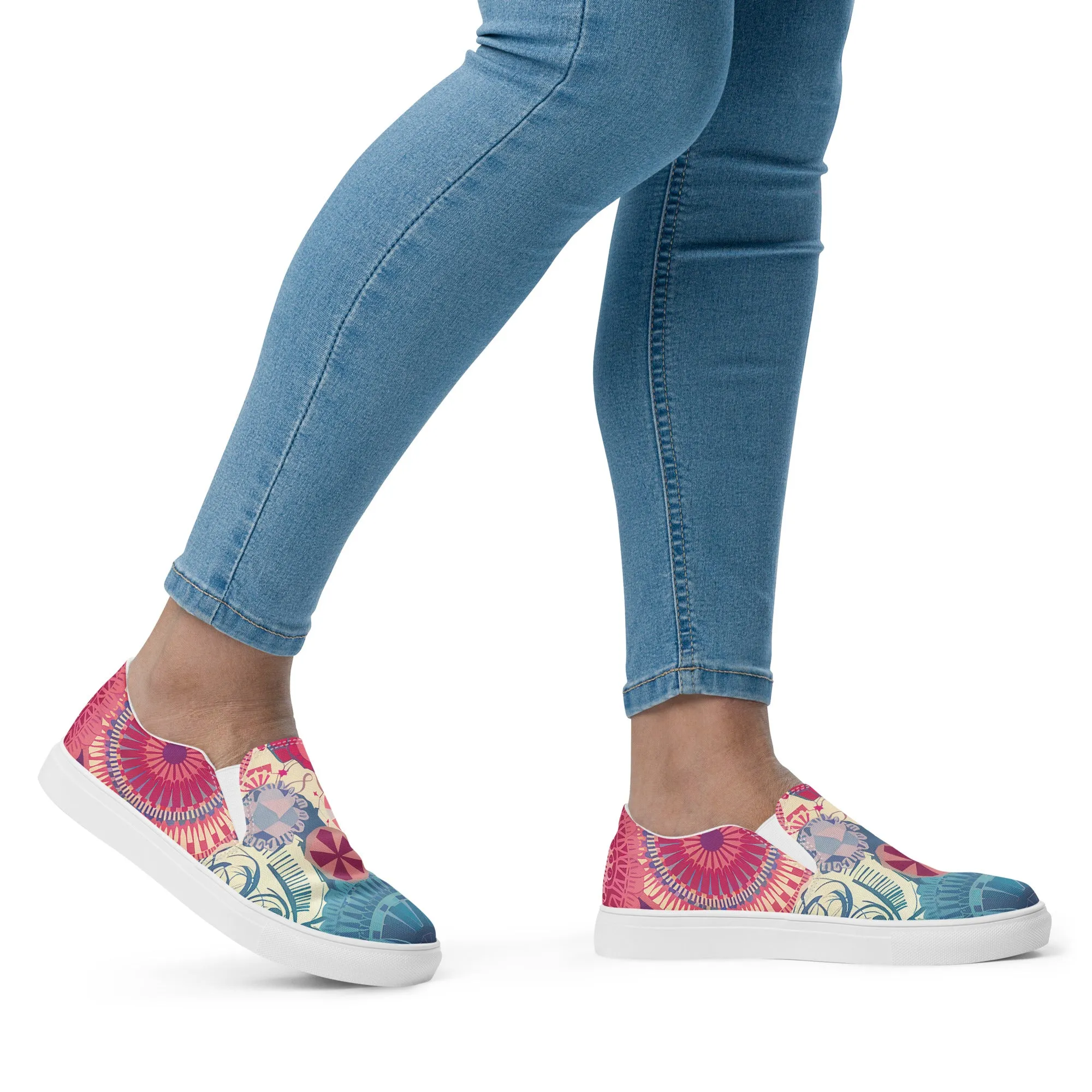 County Fair Women’s slip-on canvas shoes