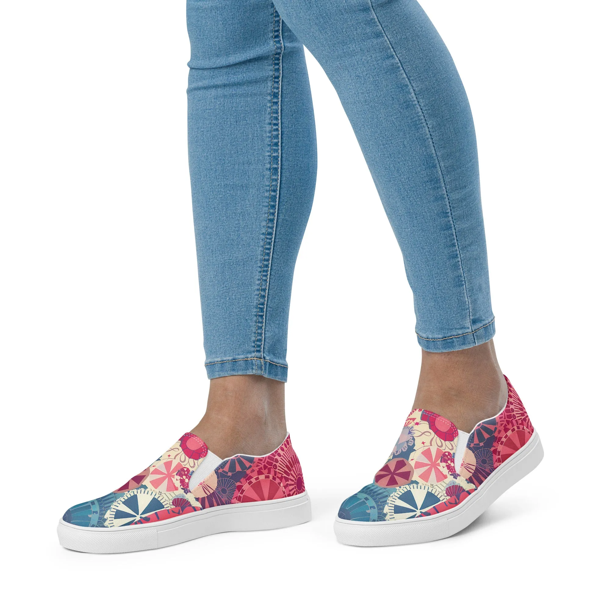 County Fair Women’s slip-on canvas shoes