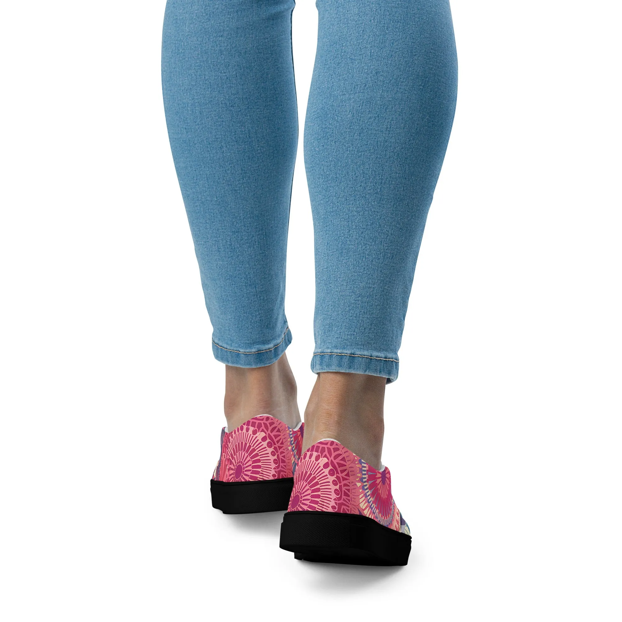 County Fair Women’s slip-on canvas shoes