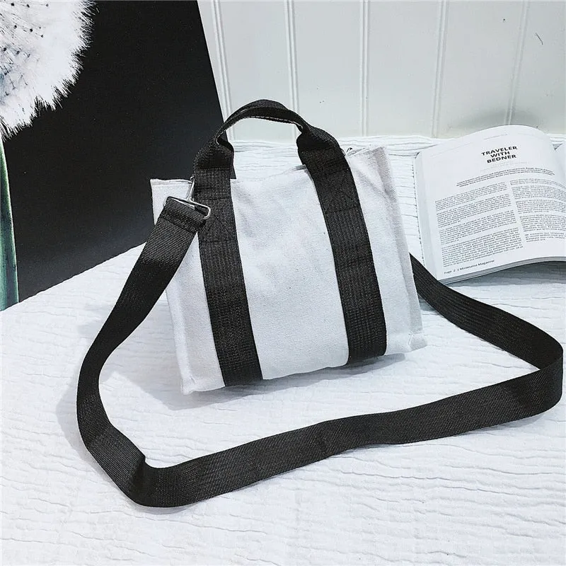 CURTIS Womens Hand Bag