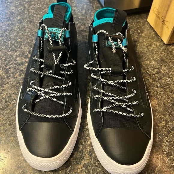 Like New Converse Chuck Taylor All Star Ultra Low Black Turbo Green