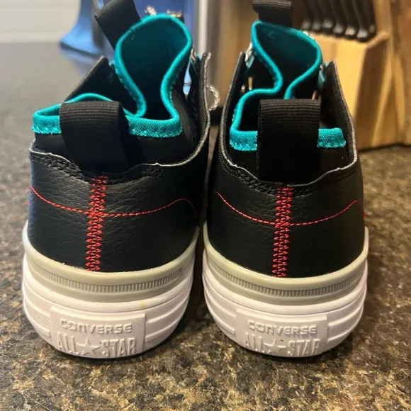 Like New Converse Chuck Taylor All Star Ultra Low Black Turbo Green