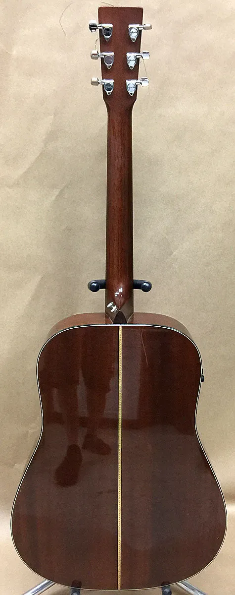 Martin D-16 Acoustic Guitar 2004