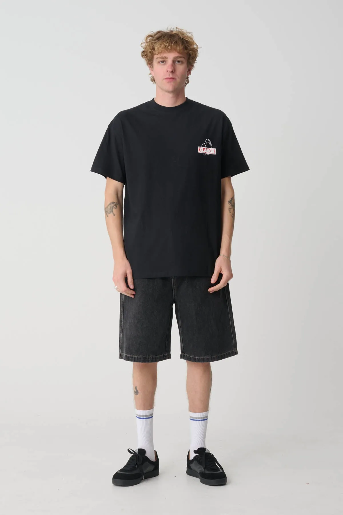 STACK TEE - BLACK