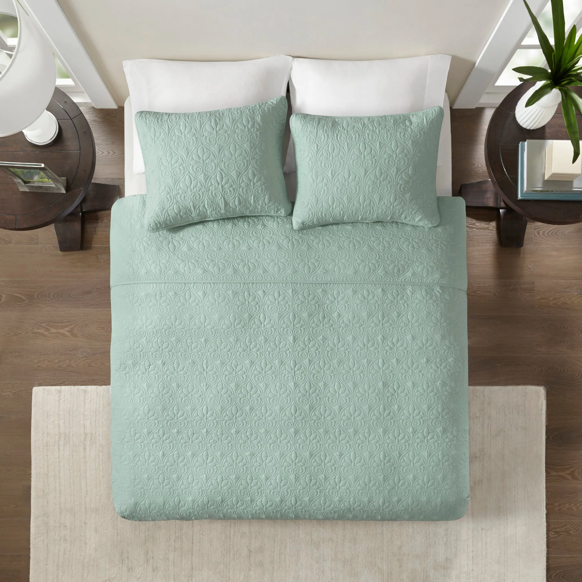 Vancouver Reversible Quilt Set