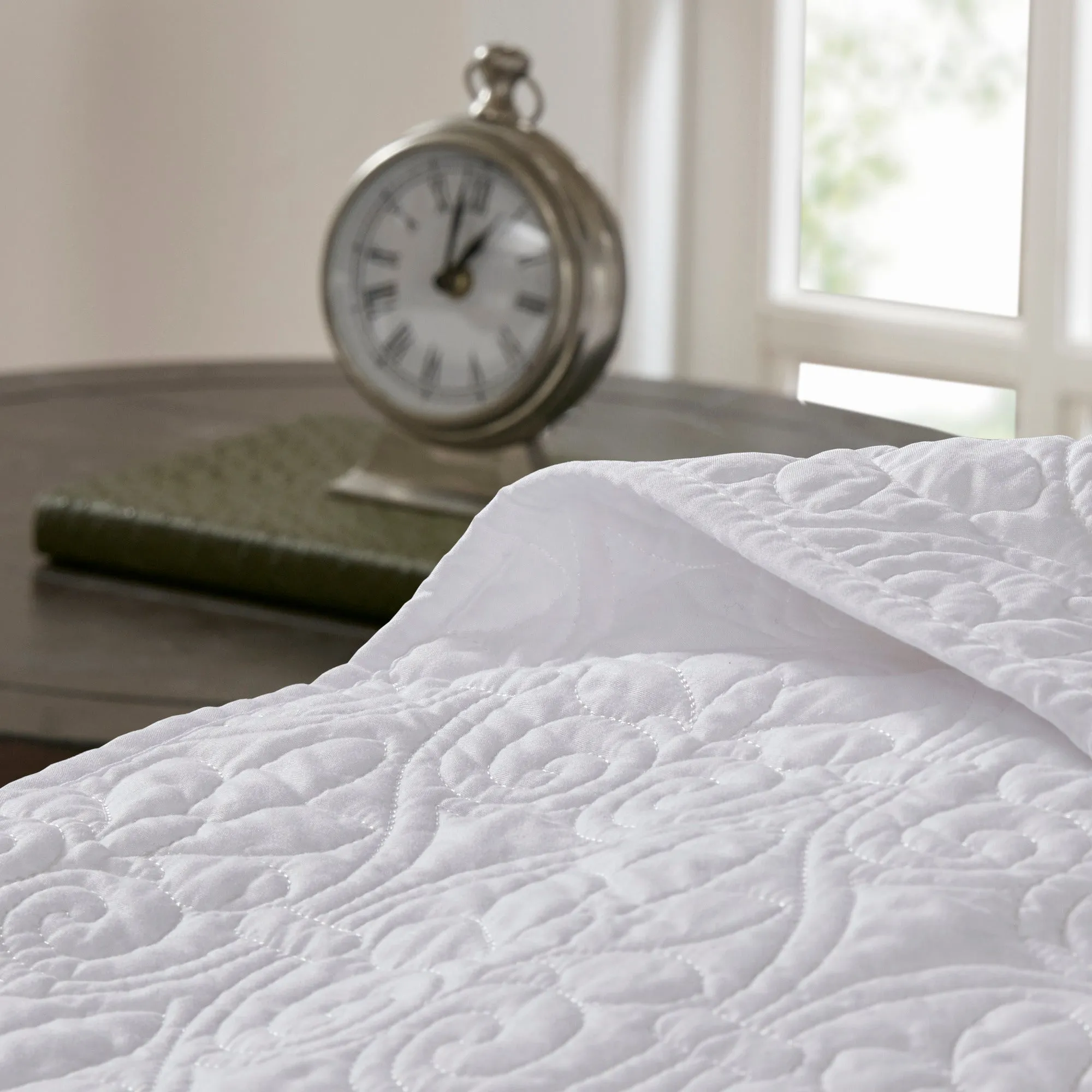 Vancouver Reversible Quilt Set