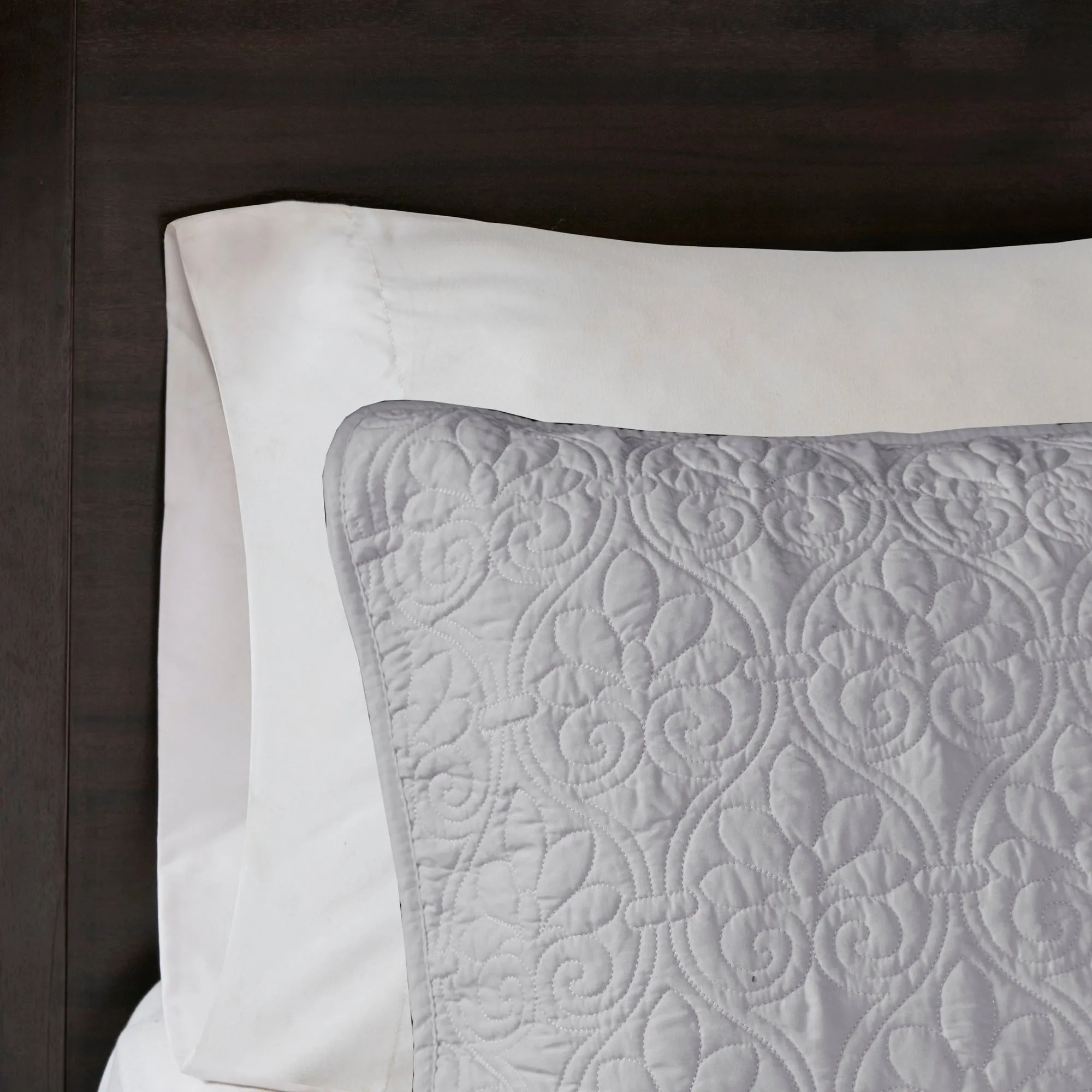 Vancouver Reversible Quilt Set