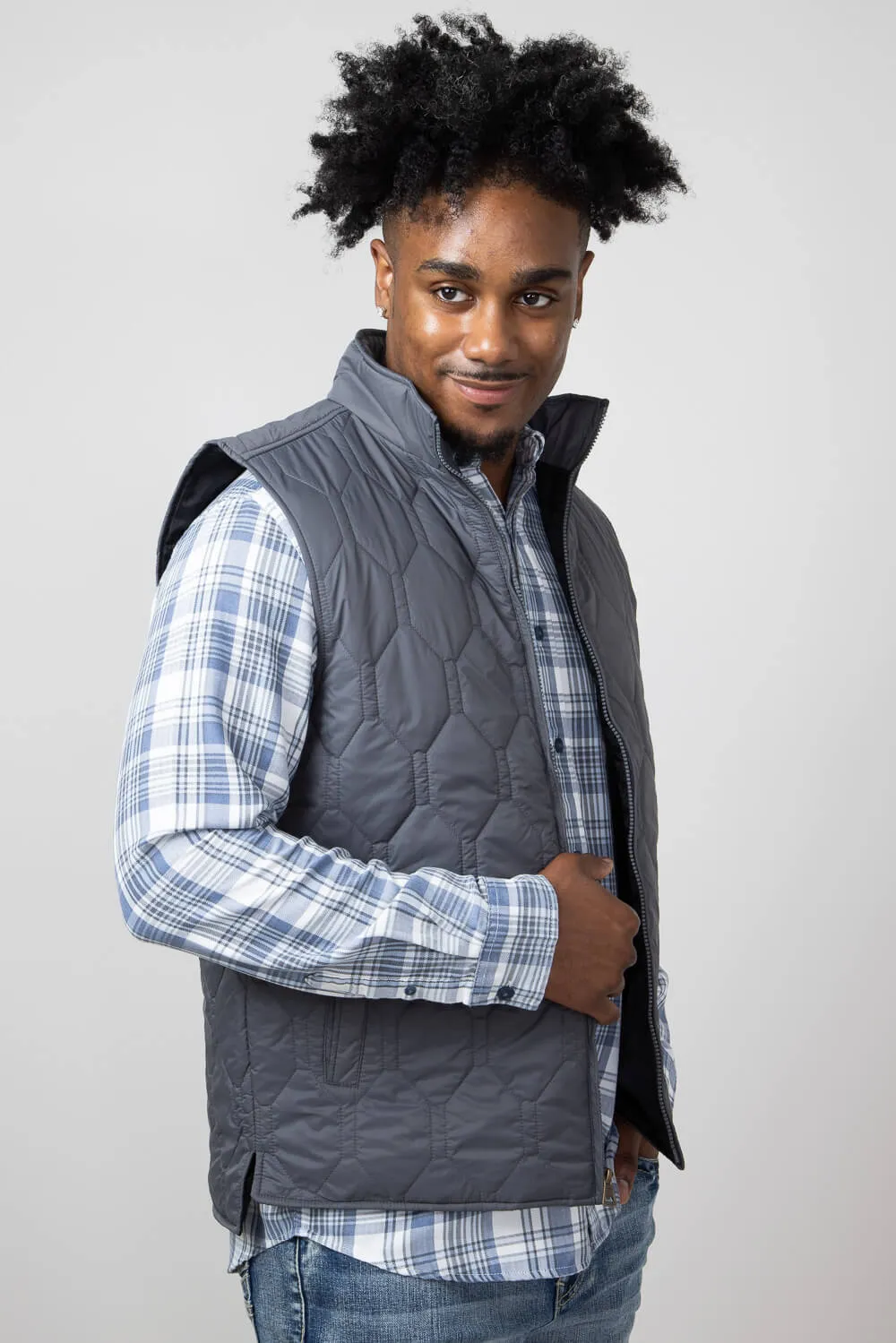 Weatherproof Vintage Hex Quilted Light Weight Vest for Men in Poppyseed Grey | F2470405GK-POPPYSEEDGREY